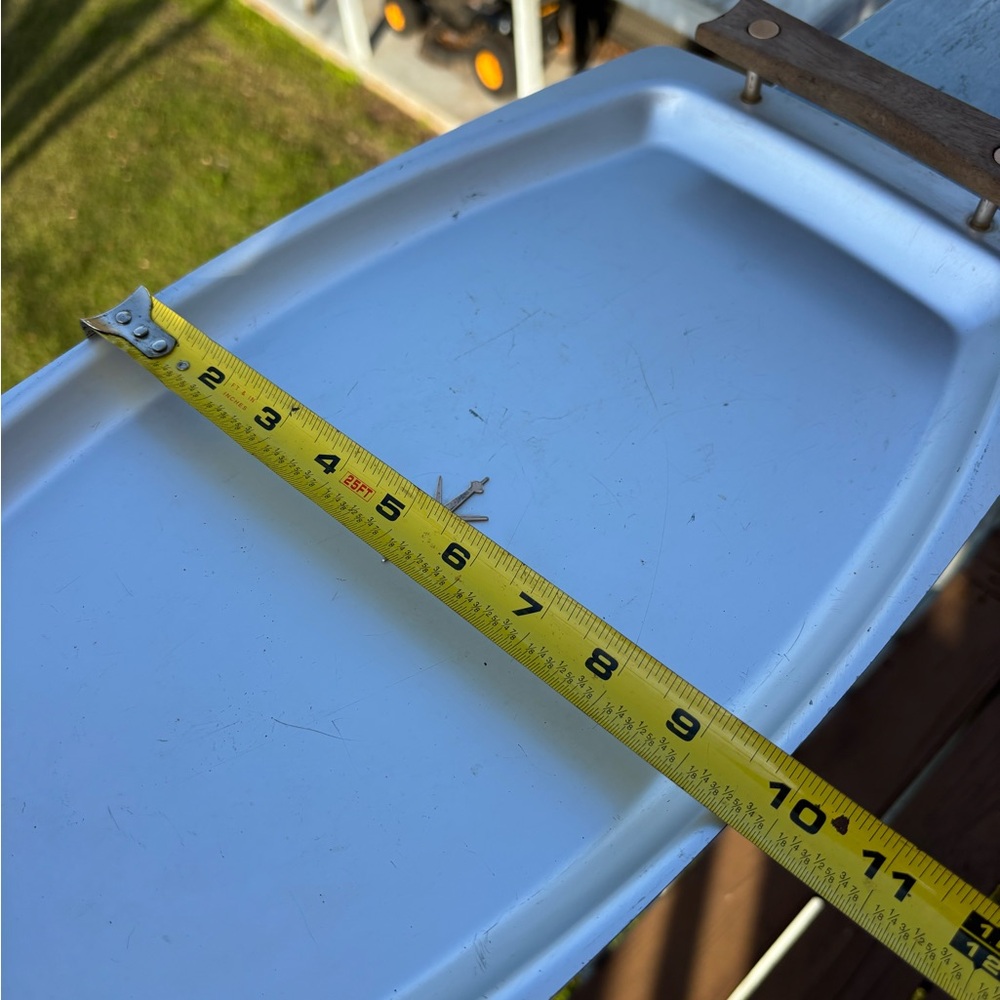 Vintage Mirro Medallion Serving Tray MCM Aluminum & Teak 1950s 1960s Atomic - Picture 10 of 14